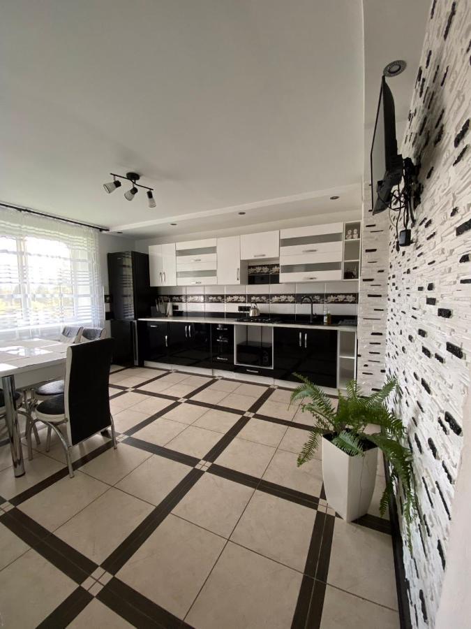 Микулин Хутірець Mîkulîciîn Exterior foto